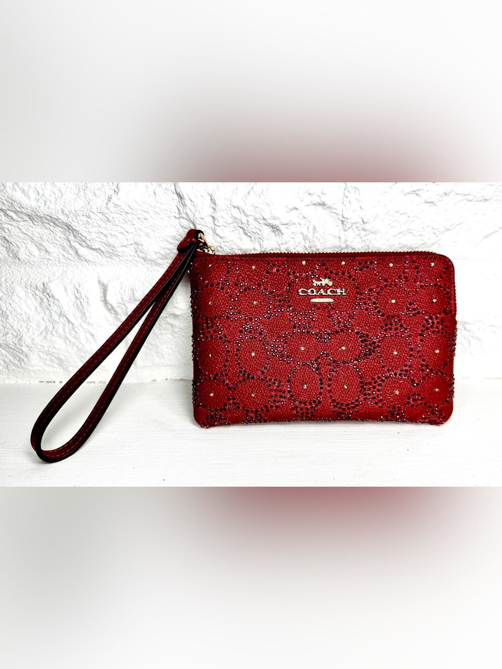 NWT Coach CEY93 Crimson Crystal Signature Corner Zip Wristlet OOAK